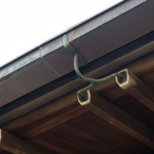 Residence of Mitsui Hachirouemon, Edo-Tokyo Open Air Architectural Museum (relocated from Minato Ward, Tokyo), 2017<br>"This house was built in Nishi-azabu, Minato Ward, in 1952. The guest room and the dining room were built around 1897 in Kyoto and relocated after the Second World War. The storehouse, which dates back to 1874, has been restored to its original condition. [3-chome, Nishi-azabu, Minato Ward, Main building: 1952, Storehouse: 1874]"