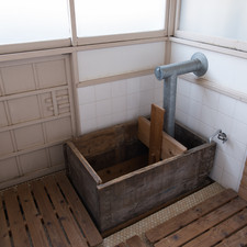 Tokiwadai Photo Studio, Edo-Tokyo Open Air Architectural Museum (relocated from Itabashi, Tokyo), 2017<br>"This photography studio used to be in Tokiwadai, which was developed as a "healthy residential area". Since lighting equipment for photography was not fully developed in those days, frosted glass was used for the second-floor windows on the north side of the studio for lighting purposes. [1-chome, Tokiwadai, Itabashi Ward, 1937]"