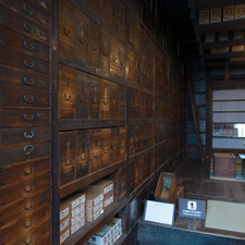 Takei Sanshod? Stationery Store, Edo-Tokyo Open Air Architectural Museum (relocated from Chiyoda Ward, Tokyo), 2017<br>"This stationery shop was established in the early Meiji period (1868–1912). It first sold calligraphy goods wholesale, and later started selling retail. THe building was built after the earthquake year. It is built in the kanban (signboard) style, featuring a front wall covered with tiles and a characteristic roof. [1-chome, Kanda-sudacho, Chiyoda Ward, 1927]"