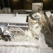 Masayuki Irie (????), 1:50 model, Souseki Sanb? Memorial (???????????) (2017)<br>Archi-Depot, Tokyo, 2017<br>“The facility’s main façade is on the South, along \[…] Soseki Sanbo avenue. The structure was made for the reconstruction plan of Soseki Sanbo, Natsume Soseki’s House. By treating its concrete frame and the cylinders of the exhibition rooms with equal importance as the existing townscape and the plants of Soseki, we tried to embody the delicate fictional world that Soseki created from the quotidian in the structure.”